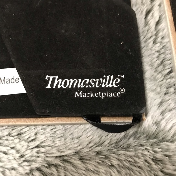 Thomasville Accents Thomasville 2 Pack Of Frames Poshmark